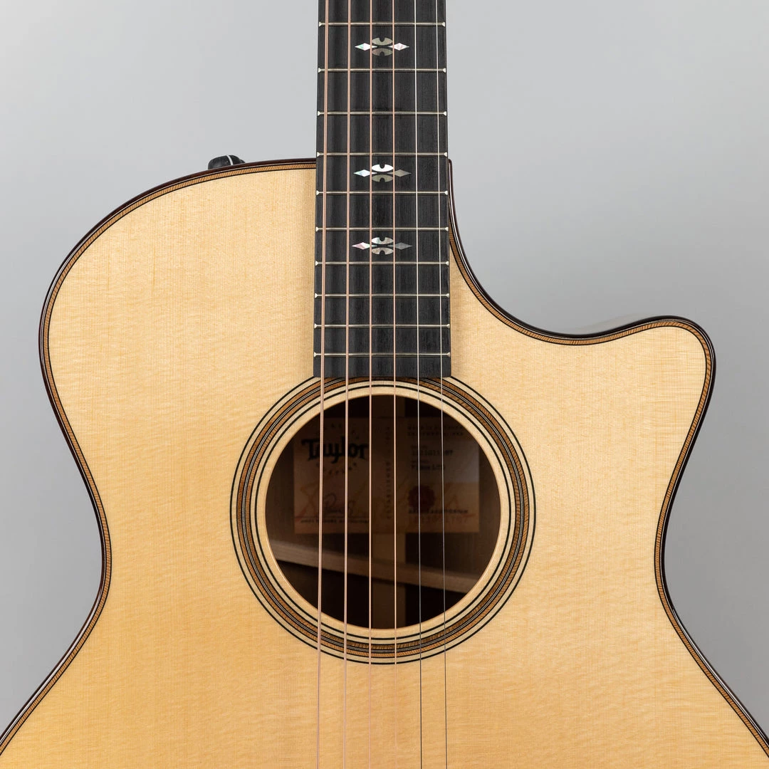 Taylor 714ce LTD Blackheart Sassafras / Lutz Spruce (1211011167) 9 Taylor 714ce LTD Blackheart Sassafras / Lutz Spruce (1211011167)