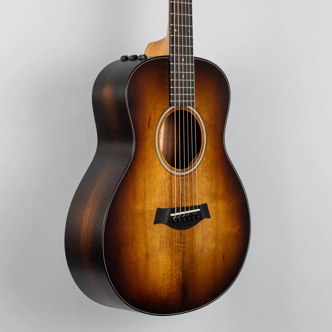Acoustic Guitars Taylor GS Mini-e Koa Plus (2202212331) 6 Acoustic Guitars Taylor GS Mini-e Koa Plus (2202212331)