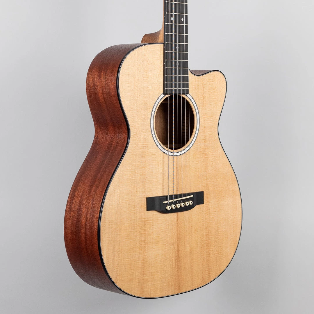 Acoustic Guitars Martin 000CJr-10E Jr Acoustic/Electric Guitar 6 Acoustic Guitars Martin 000CJr-10E Jr Acoustic/Electric Guitar