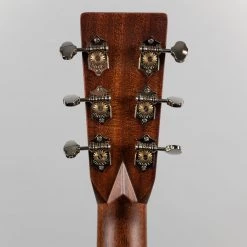 Acoustic Guitars Martin HD-28 Acoustic Guitar (2580370)