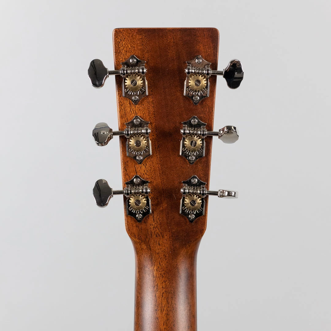 Martin D-16E Mahogany (2602529) 12 Martin D-16E Mahogany (2602529)