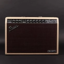 Fender Tone Master Deluxe Reverb Guitar Amp, Blonde