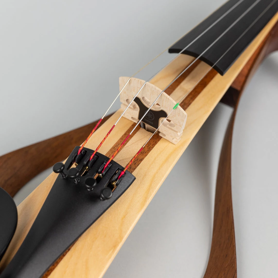 Yamaha YEV-104 Electric Violin, Natural Orchestra Instruments 5 Yamaha YEV-104 Electric Violin, Natural Orchestra Instruments