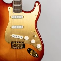 Squier 40th Anniversary Stratocaster, Gold Edition In Sienna Sunburst Electric Guitars