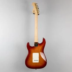 Squier 40th Anniversary Stratocaster, Gold Edition In Sienna Sunburst Electric Guitars
