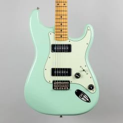 Electric Guitars Fender Noventa Stratocaster In Surf Green