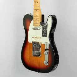 Fender Player Plus Nashville Telecaster In 3-Color Sunburst (MX21155669)