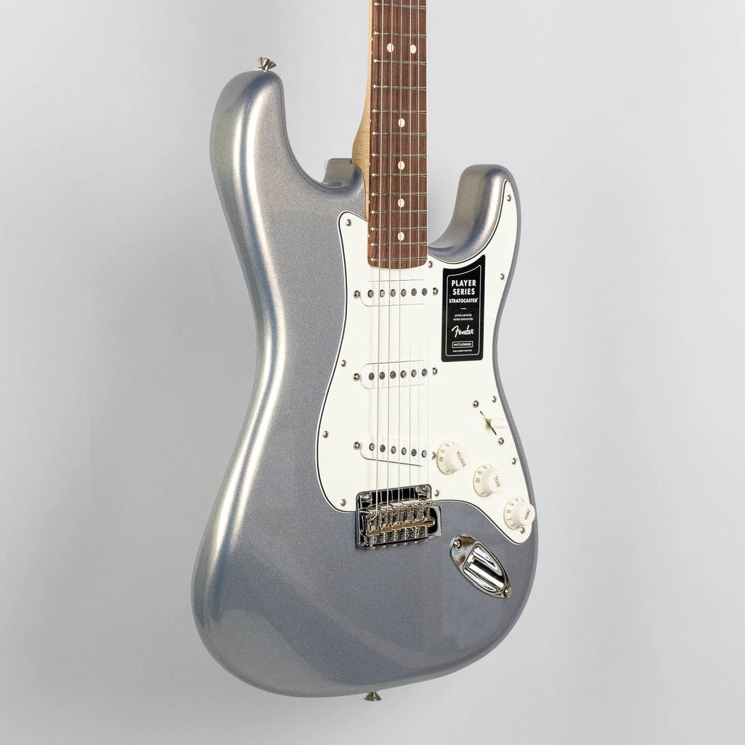 Electric Guitars Fender Player Stratocaster In Silver (MX21240210) 5 Electric Guitars Fender Player Stratocaster In Silver (MX21240210)