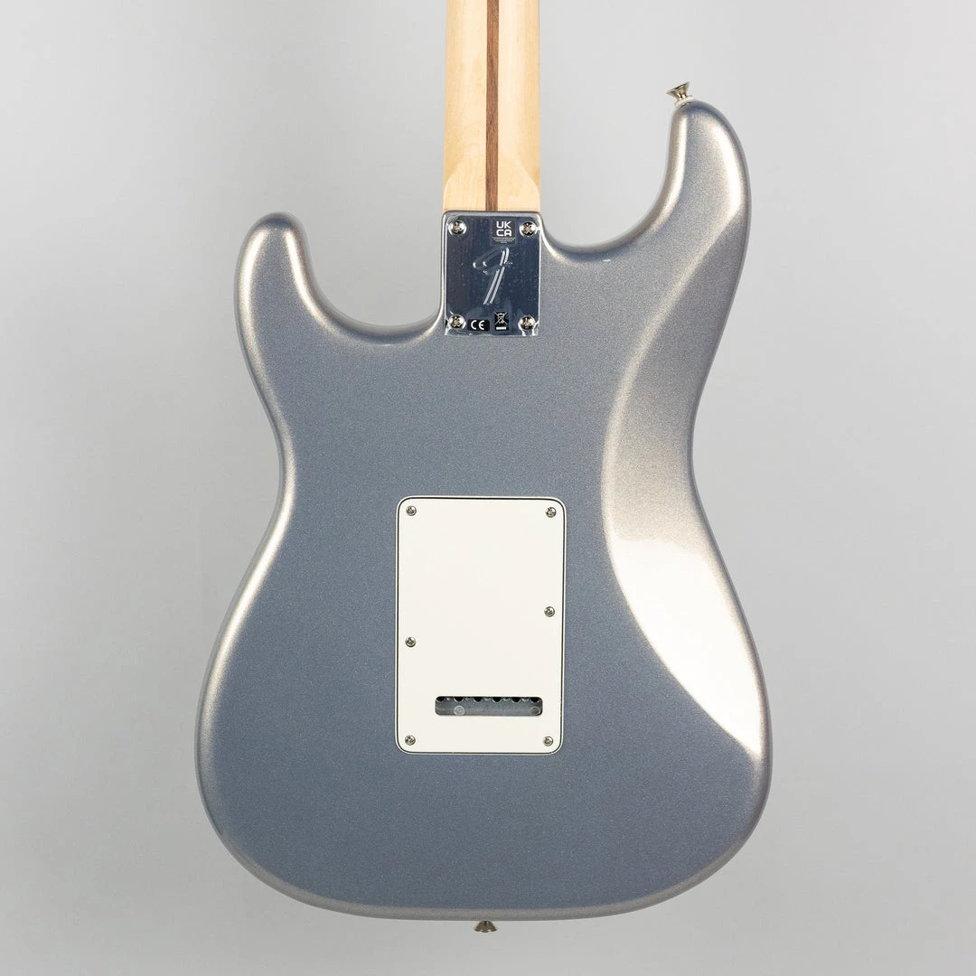 Electric Guitars Fender Player Stratocaster In Silver (MX21240210) 7 Electric Guitars Fender Player Stratocaster In Silver (MX21240210)