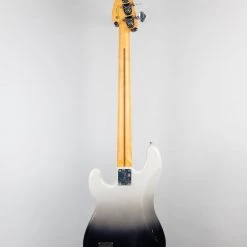 Fender Player Plus Precision Bass In Silver Smoke (MX21253323) 15 Fender Player Plus Precision Bass In Silver Smoke (MX21253323)