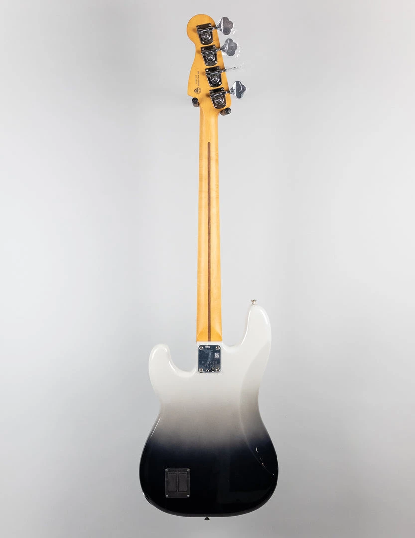 Fender Player Plus Precision Bass In Silver Smoke (MX21253323) 8 Fender Player Plus Precision Bass In Silver Smoke (MX21253323)