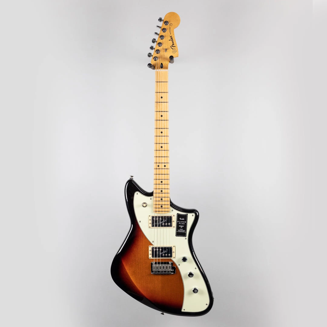 Electric Guitars Fender Player Plus Meteora HH In 3-Color Sunburst (MX22005615) 4 Electric Guitars Fender Player Plus Meteora HH In 3-Color Sunburst (MX22005615)