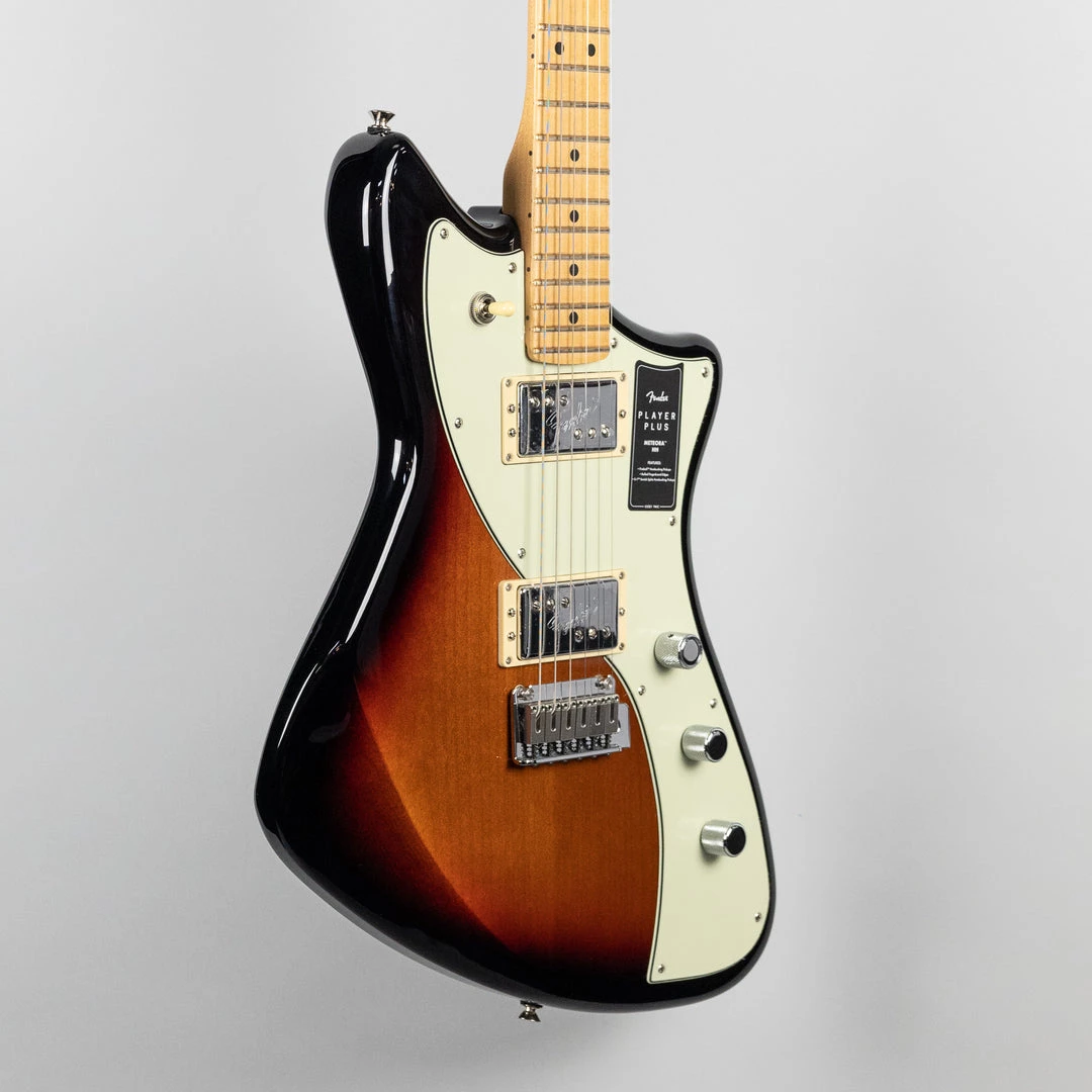 Electric Guitars Fender Player Plus Meteora HH In 3-Color Sunburst (MX22005615) 5 Electric Guitars Fender Player Plus Meteora HH In 3-Color Sunburst (MX22005615)