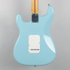 Electric Guitars Fender Vintera '50s Stratocaster Modified In Daphne Blue (MX22008285) 16 Electric Guitars Fender Vintera '50s Stratocaster Modified In Daphne Blue (MX22008285)