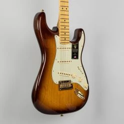 Fender 75th Anniversary Commemorative Stratocaster In 2-Color Bourbon Burst (US21007054)