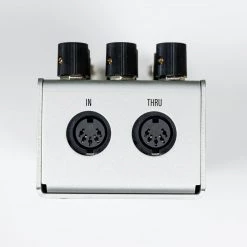 Walrus Audio MAKO Series: D1 High-Fidelity Delay V2 Effects Pedals