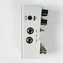 Walrus Audio MAKO Series: D1 High-Fidelity Delay V2 Effects Pedals