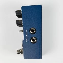 Walrus Audio MAKO Series: M1 High Fidelity Modulation Machine Effects Pedals