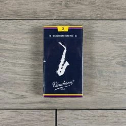 Vandoren Tradtional Alto Sax Reeds Strength 3 (Box Of 10)