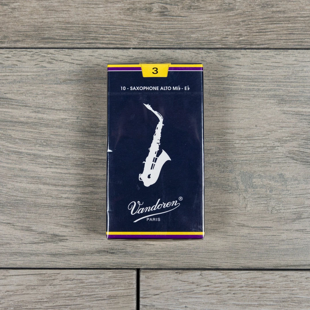 Vandoren Tradtional Alto Sax Reeds Strength 3 (Box Of 10) 3 Vandoren Tradtional Alto Sax Reeds Strength 3 (Box Of 10)