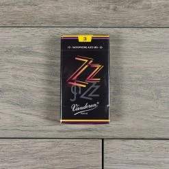Vandoren ZZ Alto Sax Reeds Strength 3 (Box Of 10) Woodwind Accessories