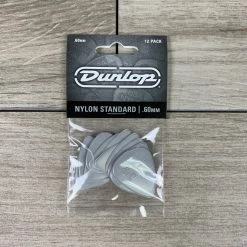 Dunlop Nylon Standard Picks, 12-Pack, 0.60mm Fretted Accessories