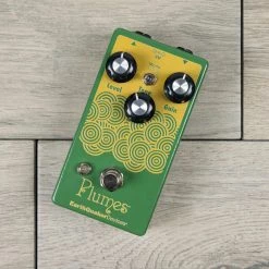 EarthQuaker Devices Plumes Small Signal Shredder Effects Pedals
