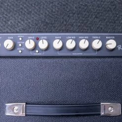 Fender Rumble 100 (V3), 120V, Bass Amp Black/Silver Guitar & Bass Amps