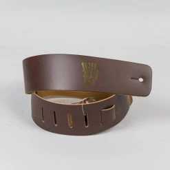 Fretted Accessories Levy's M1-DBR Classic Series 2 1/2" Leather Guitar Strap With Carlton Music Logo In Brown