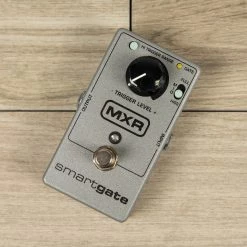 MXR M135 Smart Gate Noise Gate Effects Pedals