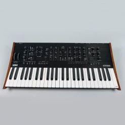 Synthesizers Korg Prologue 8 Synthesizer