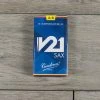Woodwind Accessories Vandoren V21 Alto Sax Reeds Strength 2.5 (Box Of 10) 2 Woodwind Accessories Vandoren V21 Alto Sax Reeds Strength 2.5 (Box Of 10)