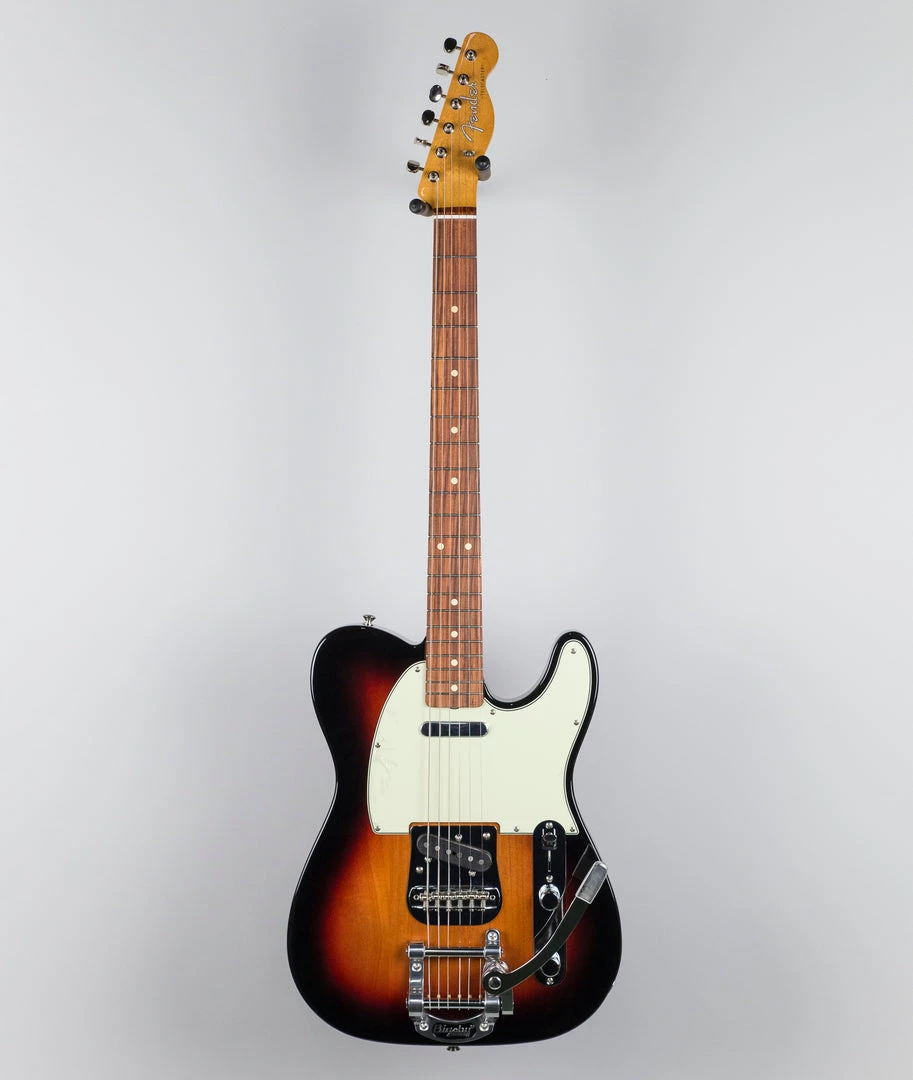 Electric Guitars Fender Vintera '60s Telecaster Bigsby In 3-Color Sunburst 4 Electric Guitars Fender Vintera '60s Telecaster Bigsby In 3-Color Sunburst