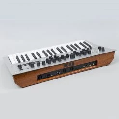 Korg Minilogue Polyphonic Analogue Synthesizer Synthesizers 12 Korg Minilogue Polyphonic Analogue Synthesizer Synthesizers