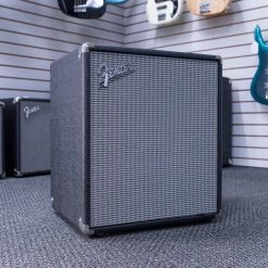 Fender Rumble 100 (V3), 120V, Bass Amp Black/Silver Guitar & Bass Amps
