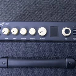 Fender Rumble LT25 Bass Amp 9 Fender Rumble LT25 Bass Amp