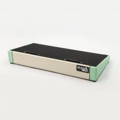 Pedalboards Blackbird 12 X 24 Custom Ivory/Seafoam Tolex Pedalboard With Gig Bag
