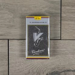 Vandoren V12 Alto Sax Reeds Strength 3.5 (Box Of 10) Woodwind Accessories