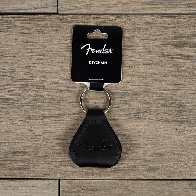 Fender Leather Pick Holder Keychain In Black 6 Fender Leather Pick Holder Keychain In Black