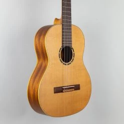 Acoustic Guitars Ortega R122 Family Series Nylon String Guitar 11 Acoustic Guitars Ortega R122 Family Series Nylon String Guitar