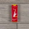 Woodwind Accessories Vandoren Java Filed Red Cut Tenor Sax Reeds Strength 2.5 (Box Of 5)