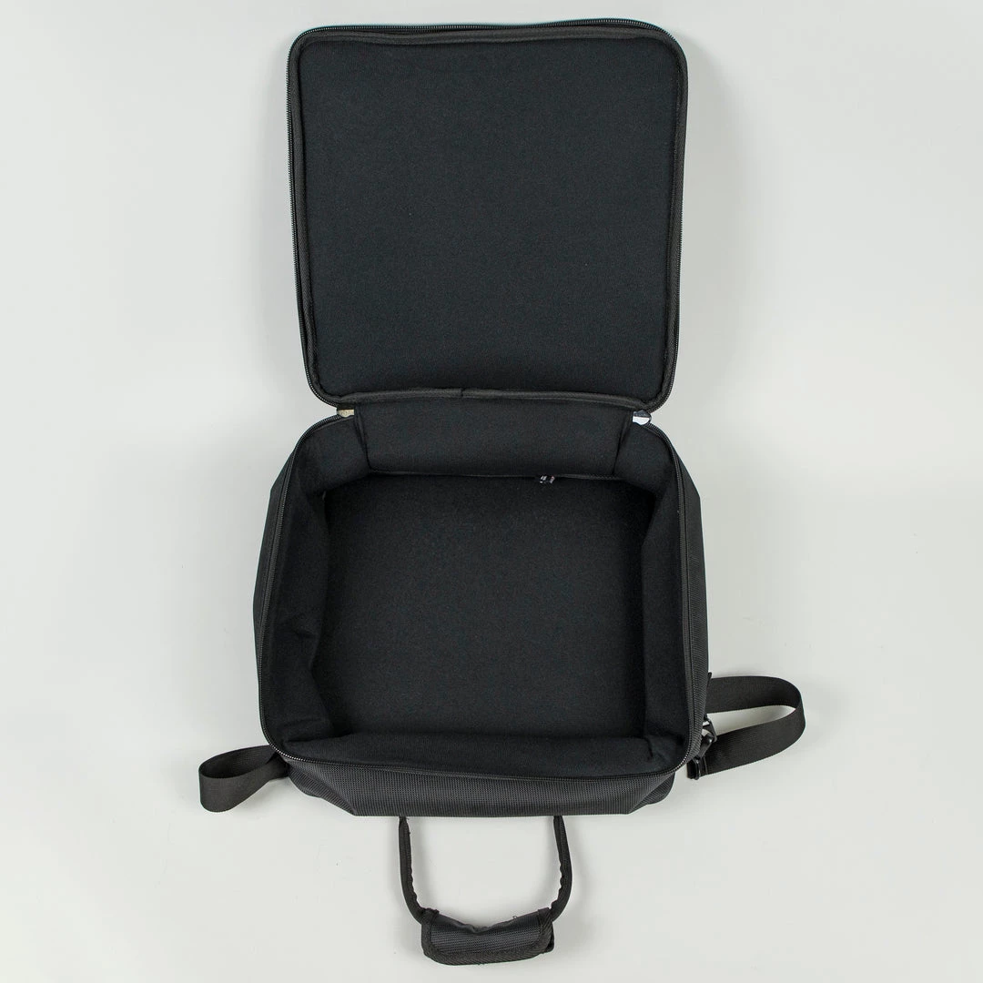 Gator Padded Nylon 15″ X 15″ X 5.5″ Mixer/Gear Bag PA Accessories 5 Gator Padded Nylon 15″ X 15″ X 5.5″ Mixer/Gear Bag PA Accessories